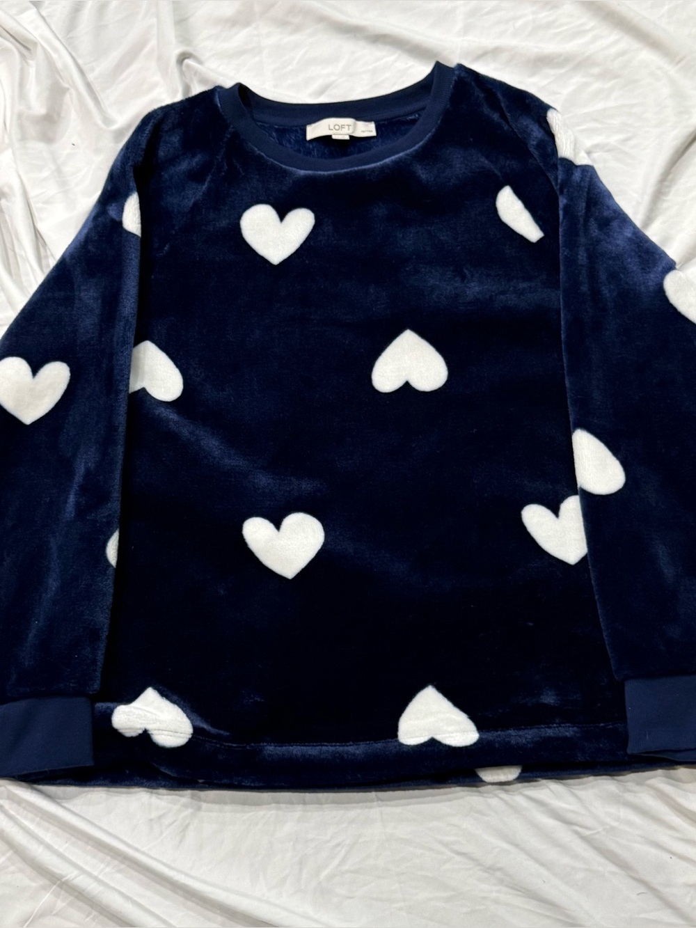 Loft' Navy Blue heart top - Petites
